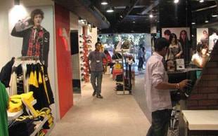Regional apparel retail chains book profits despite odds
