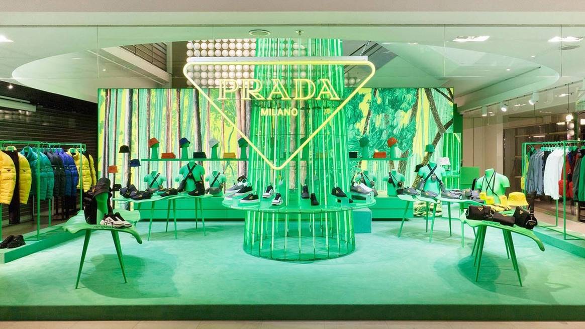 Prada estrena pop-up en Galeries Lafayette