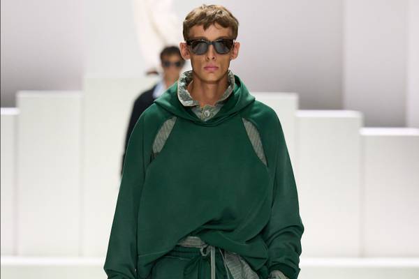 Mfw: Dolce&Gabbana invade Milano con i suoi modelli in pigiama