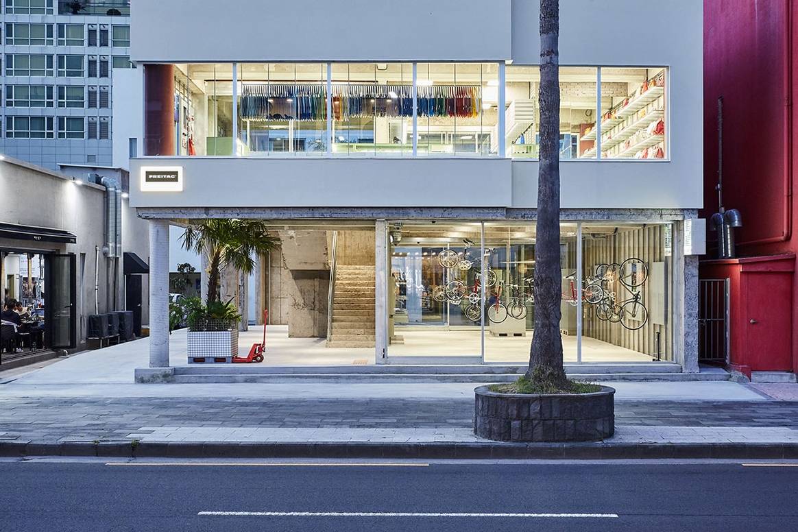 Freitag: Neuer Store öffnet über Fahrradladen