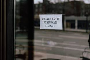 Modewinkels voor het eerst verplicht dicht: Zo pakken deze retailers het aan