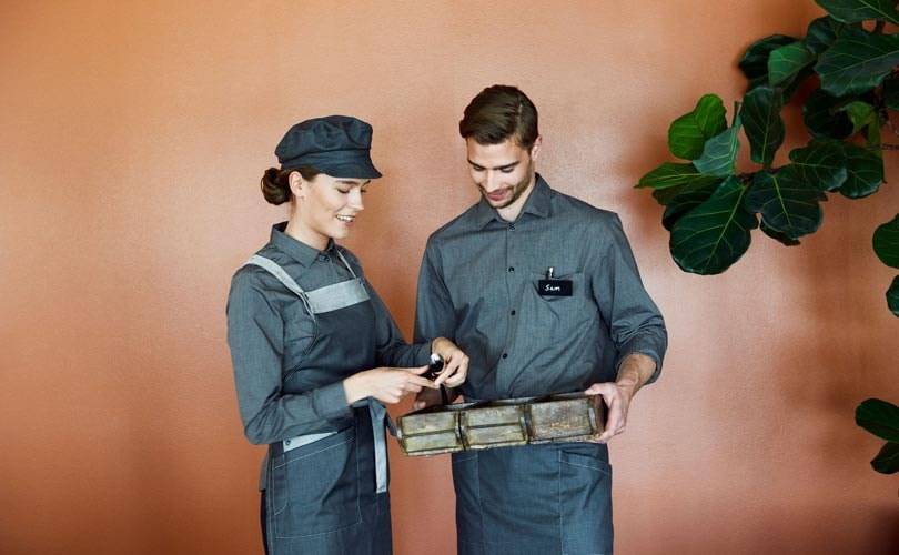 В России появится сервис аренды офисных рубашек