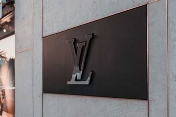 LVMH, resiste: registra una caída del 15 por ciento y de solo un 9 en moda