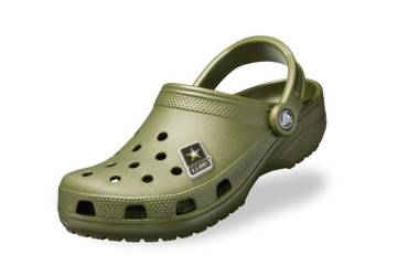 Crocs alza l'outlook, previsto un balzo del 67 per cento nei ricavi del 2021