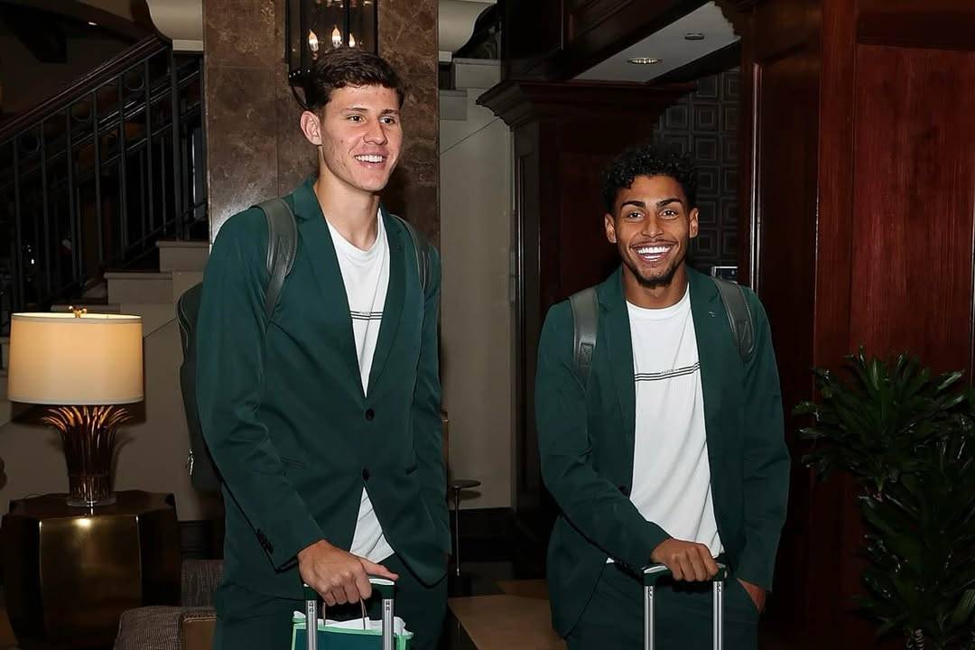 Jogadores estreiam novo uniforme