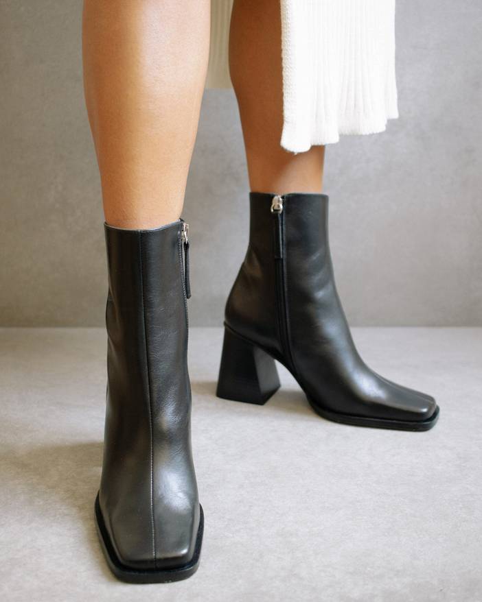 South Black Leather | Alohas