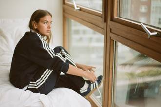 adidas Originals en Sporty & Rich lanceren hun nieuwste collectie