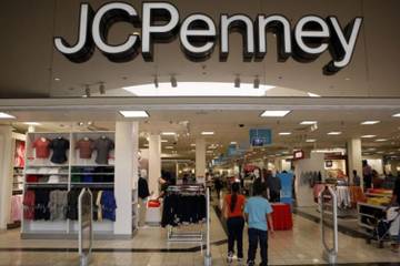 JC Penney comparable store sales up 4.4 percent in FY14 and Q4