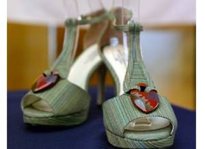 Jimmy Choo ontwerpt Fukushima-collectie