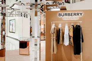 Burberry cerrará 1 de cada 10 tiendas