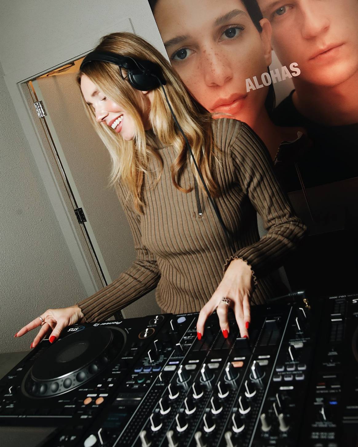 Evento de inauguración de la tienda de Alohas en el número 45 de Beak Street, Londres (Reino Unido).