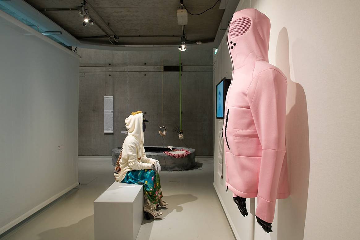 Ausstellung "The Hoodie" erkundet die Welten rund um das Kleidungsstück