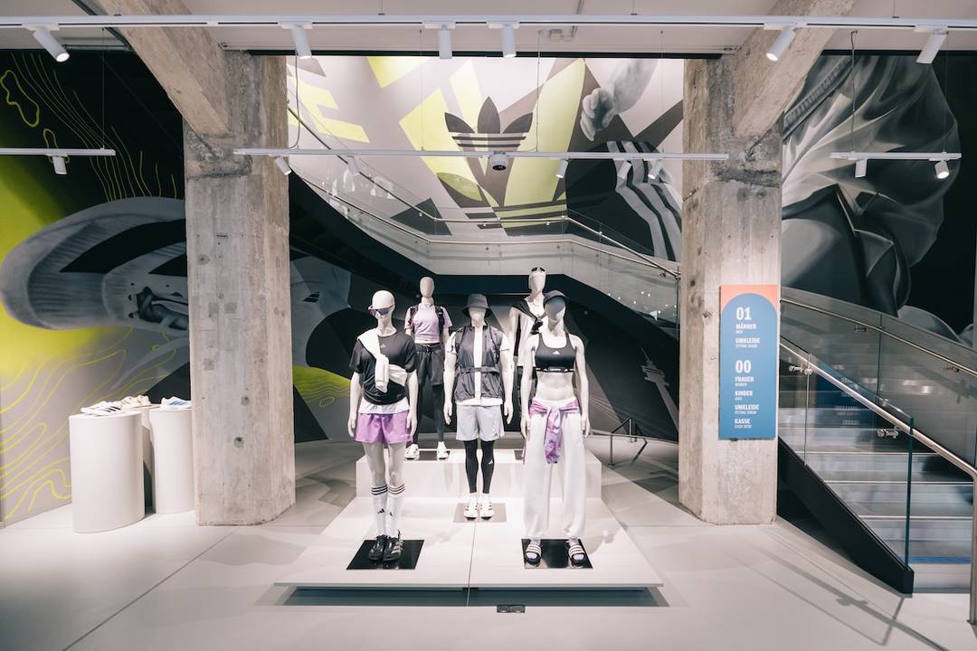 Visão da nova loja da Adidas em Viena
