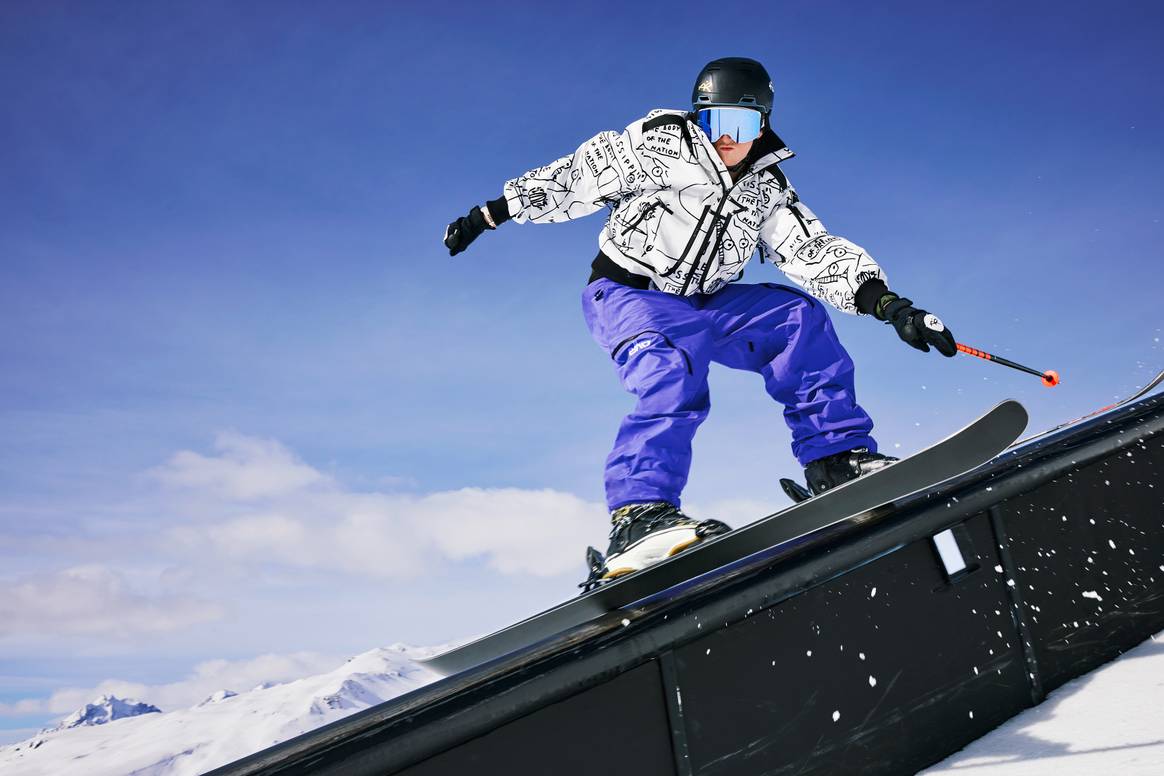Freestyle-Skier Andri Ragettli in Elho