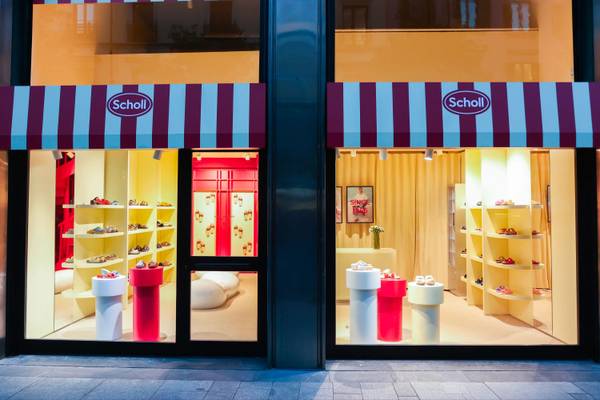 Scholl apre un pop-up a Milano, in corso Garibaldi