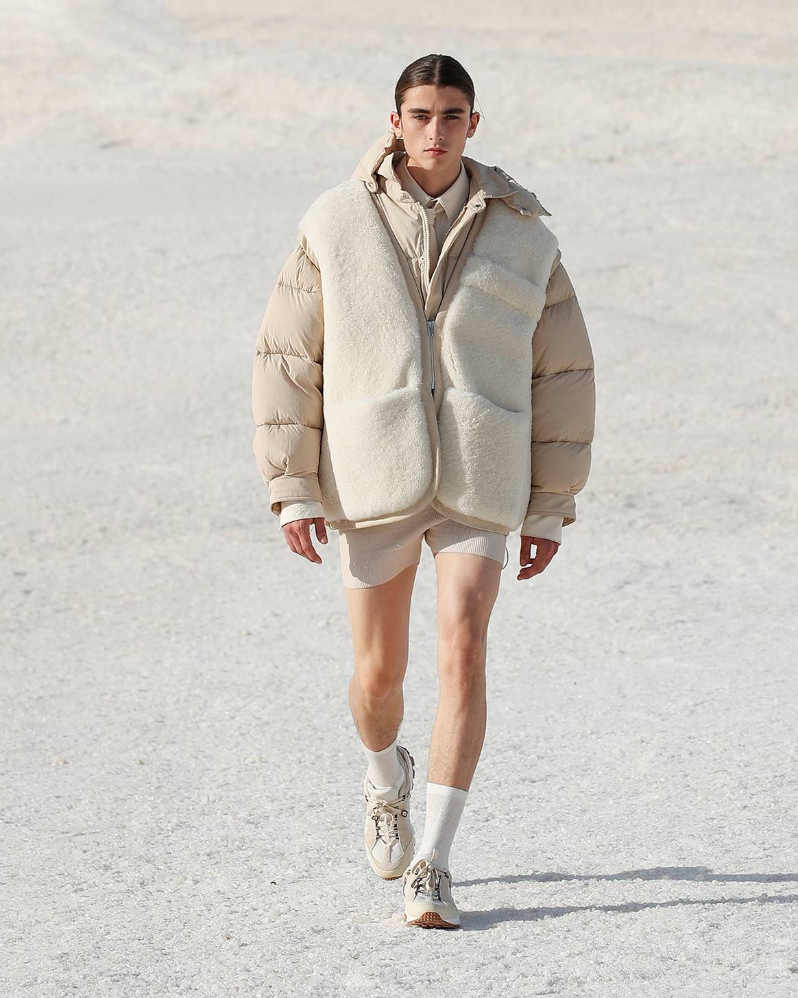 Photo Credits: Por cortesía de Jacquemus, desfile de presentación de la colección “Le Papier” y de la colección cápsula colaborativa junto a Nike.