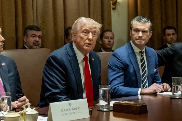 Trump sull'accordo doganale: 600 miliardi di dollari, un 'regalo' dell'Ue
