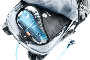 deuter und HydraPak® bilden eine Seilschaft: Outdoor-Fans können sich künftig über eine noch komfortablere Wasserversorgung auf Tour freuen
