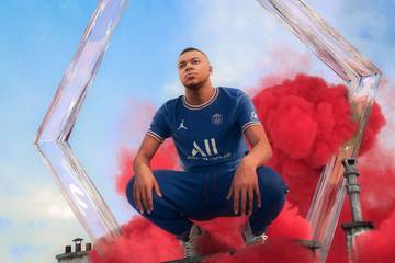 Jordan Brand signe le nouveau maillot domicile 21-22 du Paris Saint-Germain 