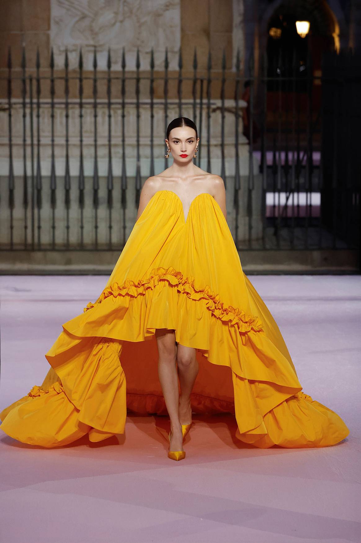Carolina Herrera, presentación en la Plaza Mayor de Madrid de la colección Primavera/Verano 2026.