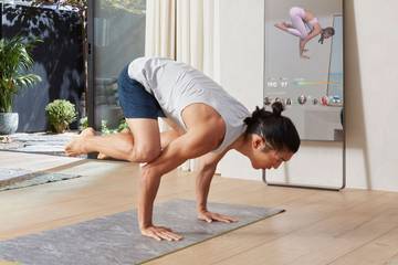 Nike demanda a Lululemon