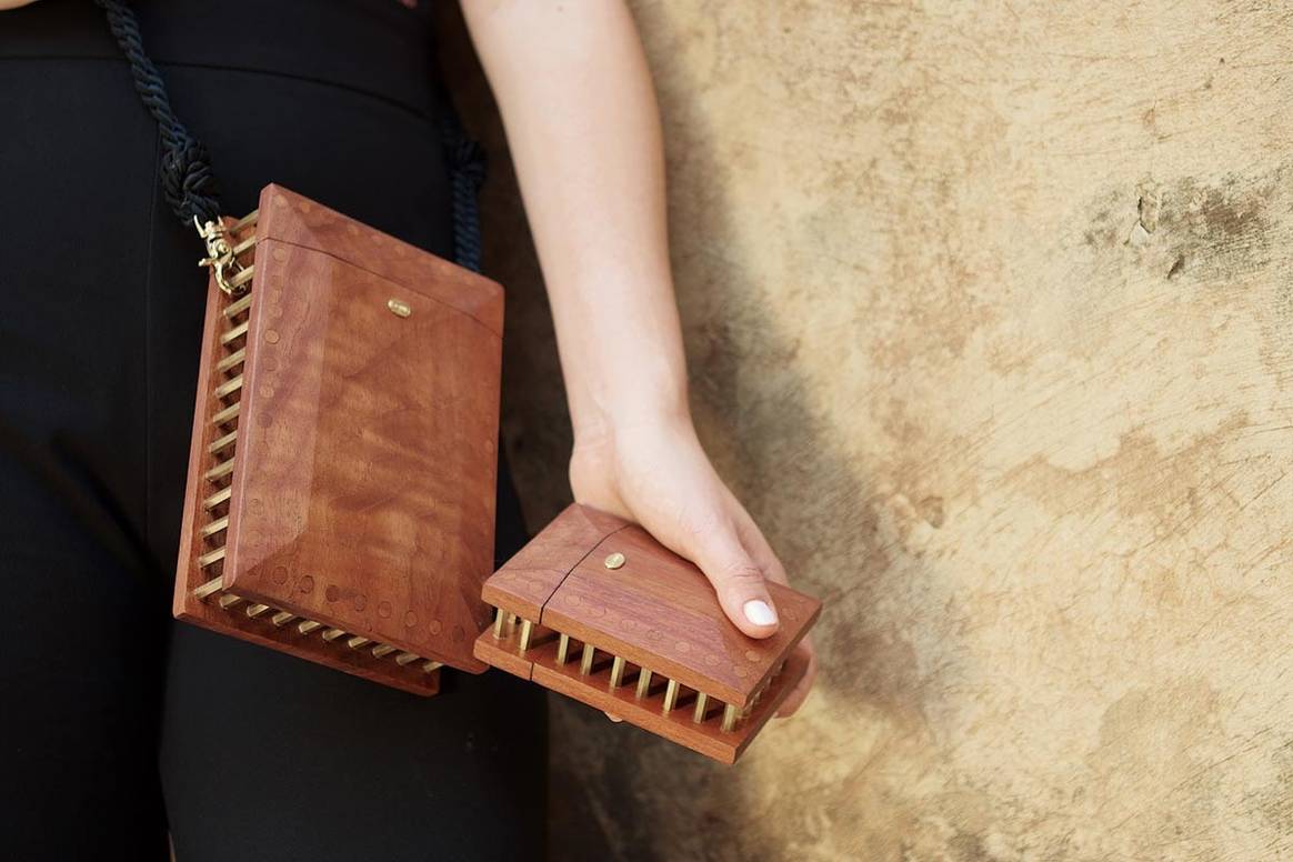 Conoce Souf, la marca de accesorios de lujo hechos con madera reciclada