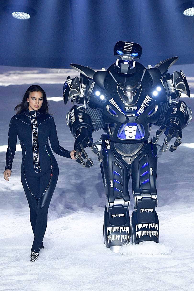 Fashion Week: diversité chez Siriano, noirceur chez Wang