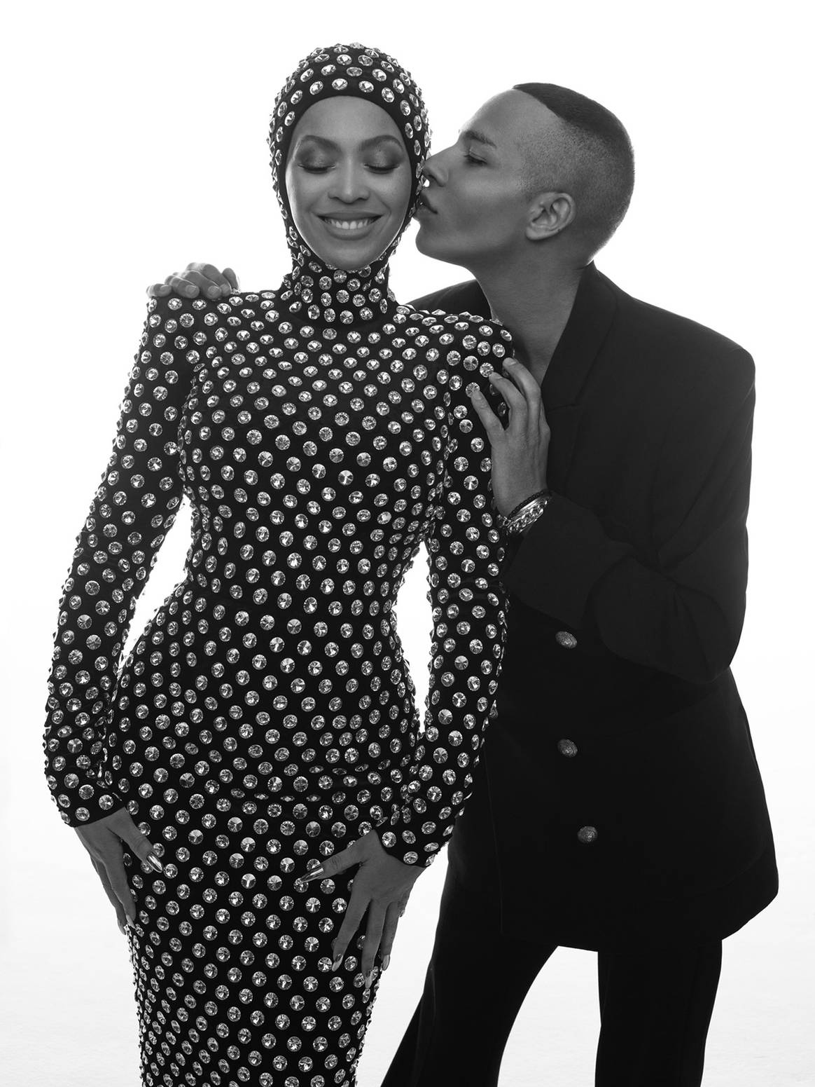 Photo Credits: Beyoncé junto a Olivier Rousteing. Balmain, página oficial de Facebook.