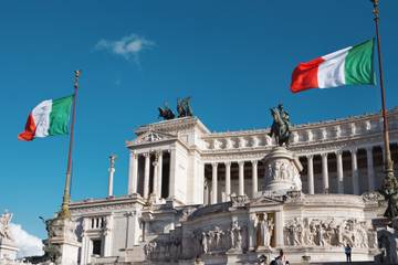 Nés en Afrique, "made in Italy" : cinq créateurs de mode à Milan 