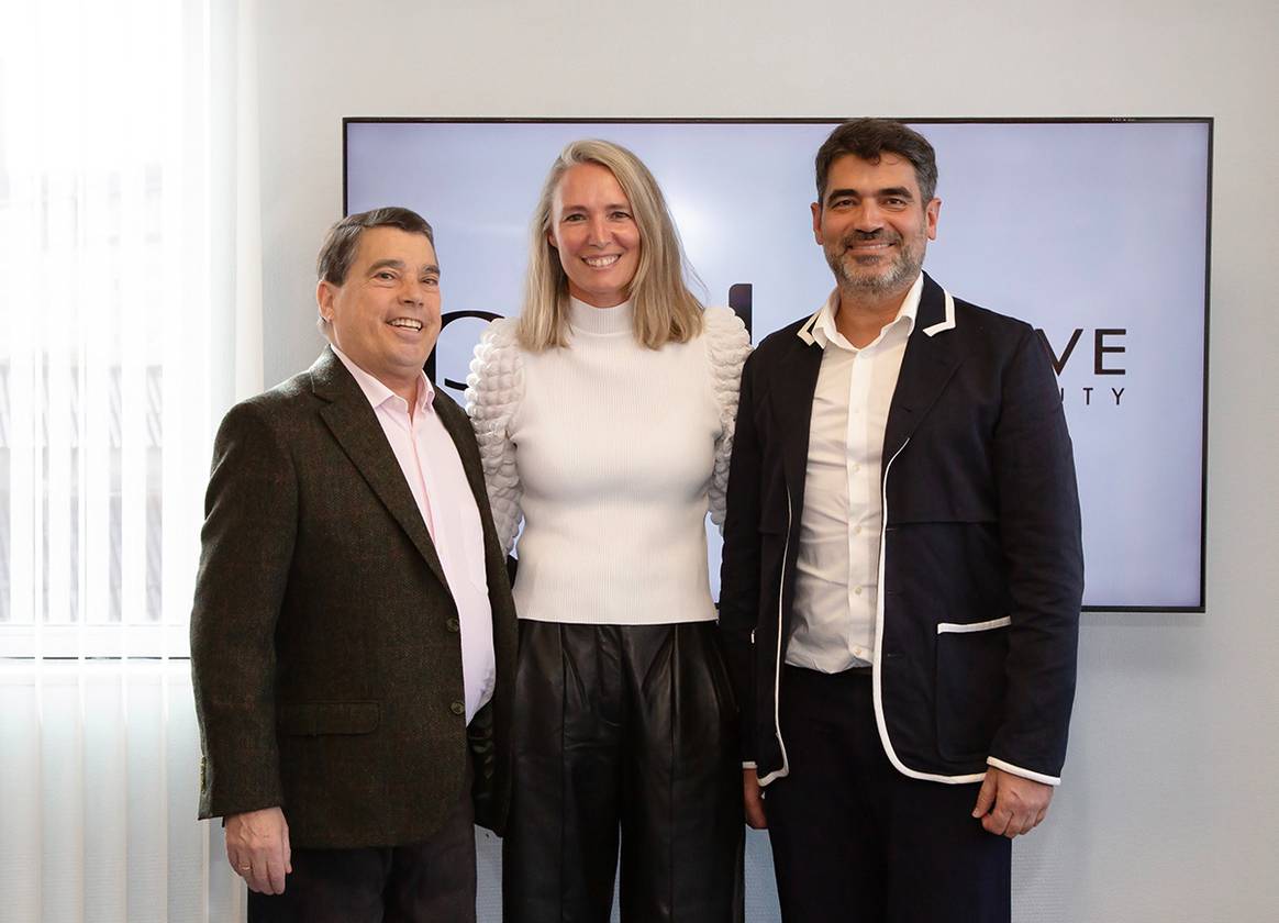 De izq. a dcha.,Pedro Trolez Martínez, fundador y presidente de PyD; y Sonia Graffin y Pedro Catalá, CEO y fundador, respectivamente, de Twelve Beauty.
