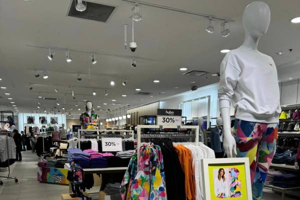 Reitmans Canada reports Q1 decline amidst challenging conditions