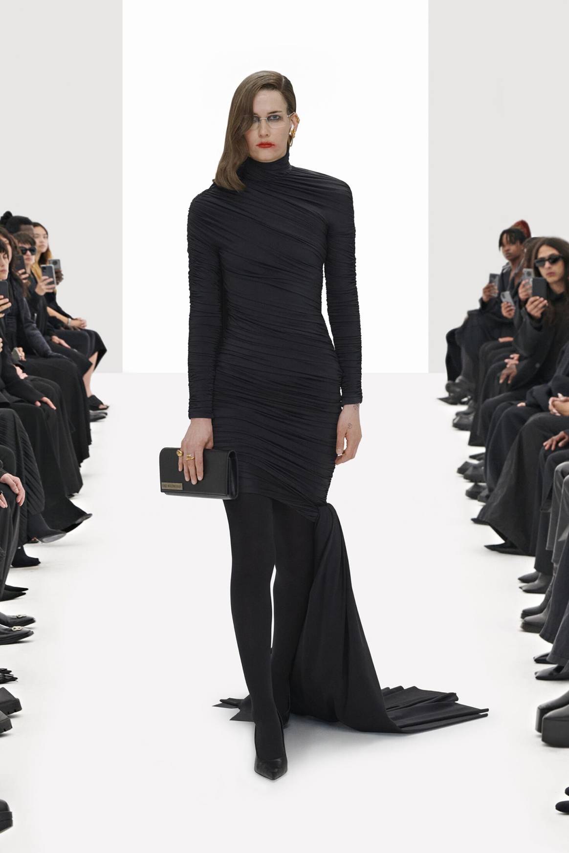 Photo Credits: Balenciaga, colección Primavera 2022.