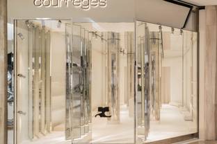 Courrèges returns to Southern California 