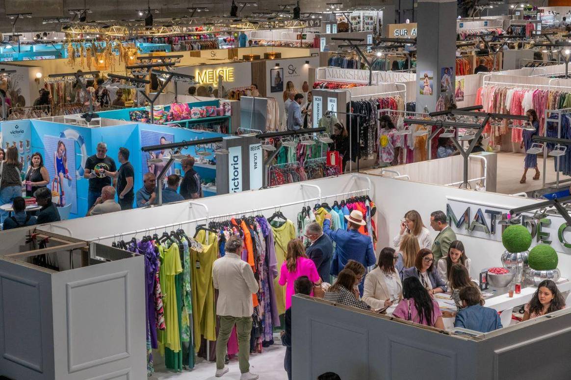 Interior del recinto ferial de Ifema Madrid durante una edición de Momad.