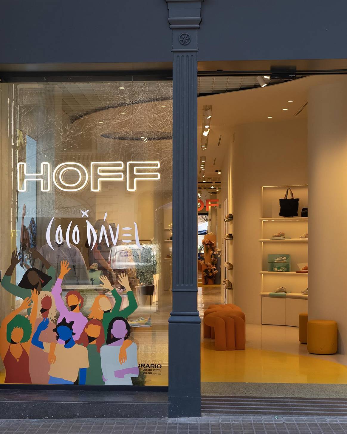 Exterior de una tienda de Hoff.