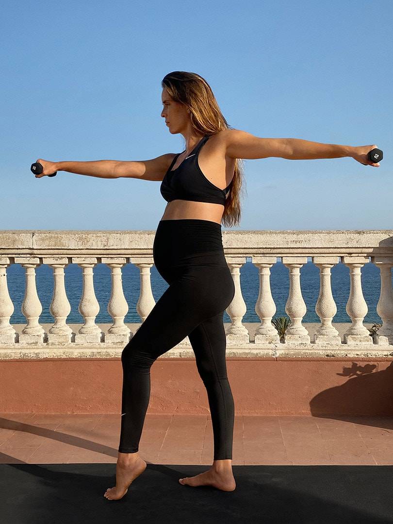 Nike lanza su primera colección para mujeres embarazadas