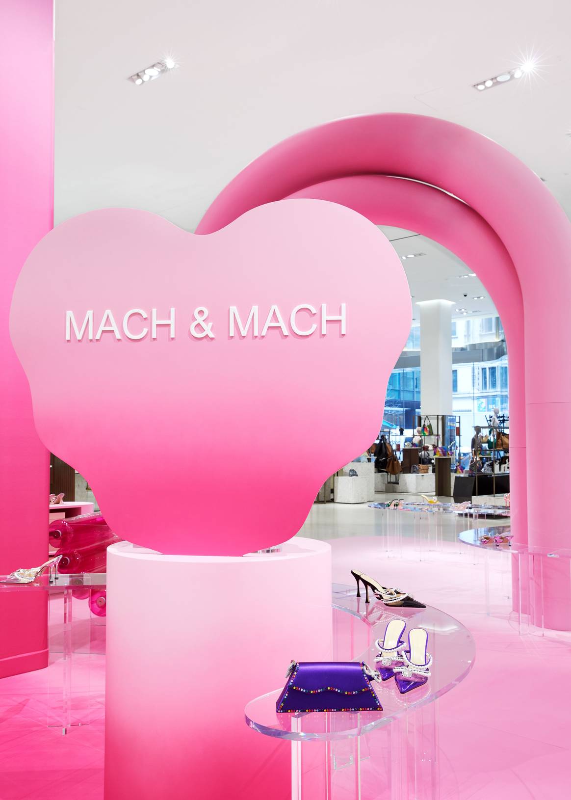 Mach & Mach pop-up