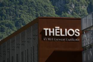 Thélios compra lo stabilimento Safilo di Longarone