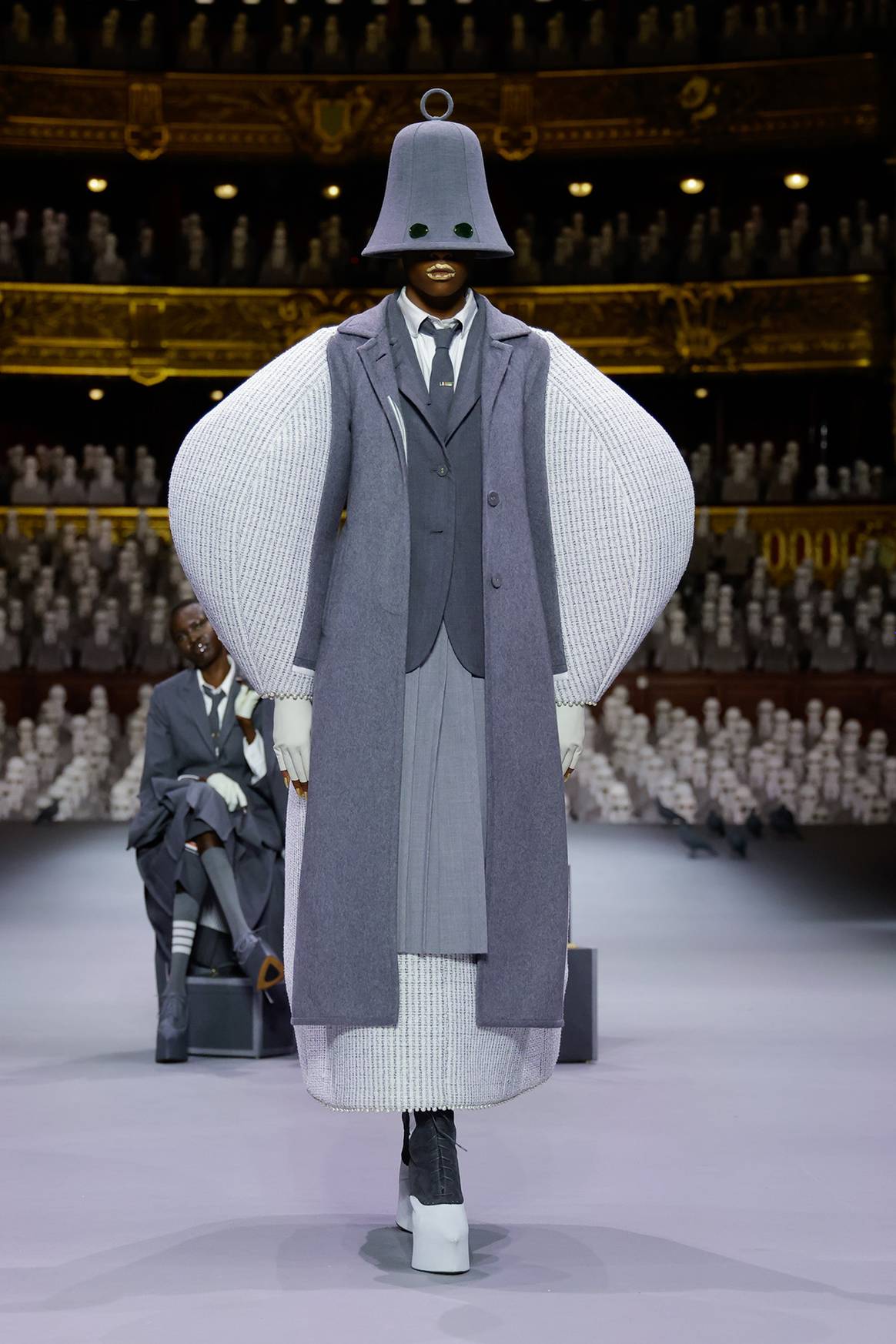 Créditos: Thom Browne, primera colección de Alta Costura, para la temporada Otoño/Invierno FW23. Fotografía de cortesía.