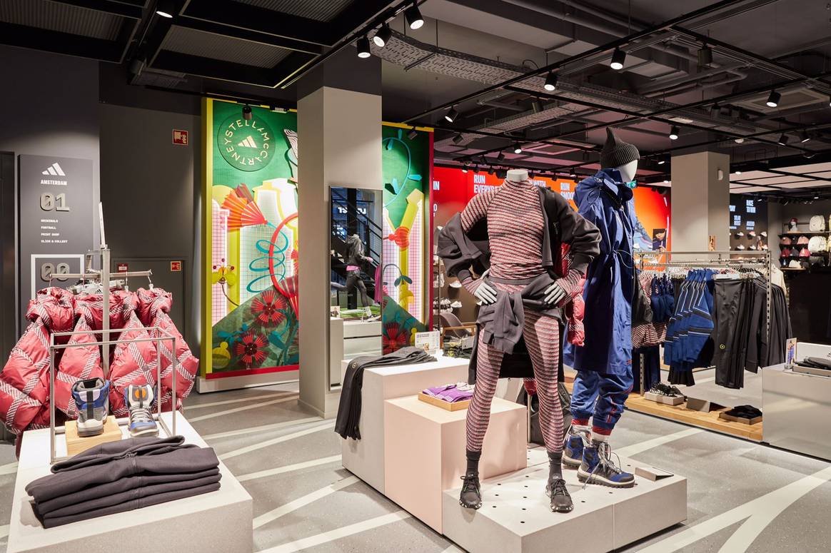 De nieuwe Adidas flagshipstore in Amsterdam. Beeld via Adidas