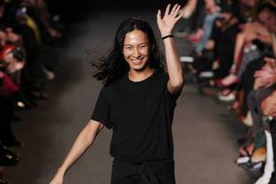 Mode à Paris: le retour de Courrèges, la "der" d'Alexander Wang chez Balenciaga