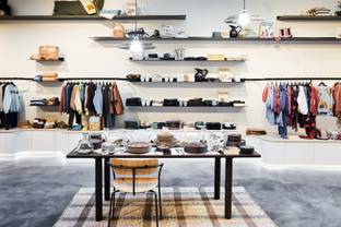 Smallable ouvre une adresse dédiée à la mode femme et repense son concept store