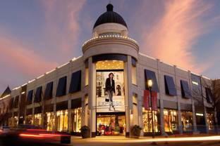 Express turnover declines by 48 percent in Q2