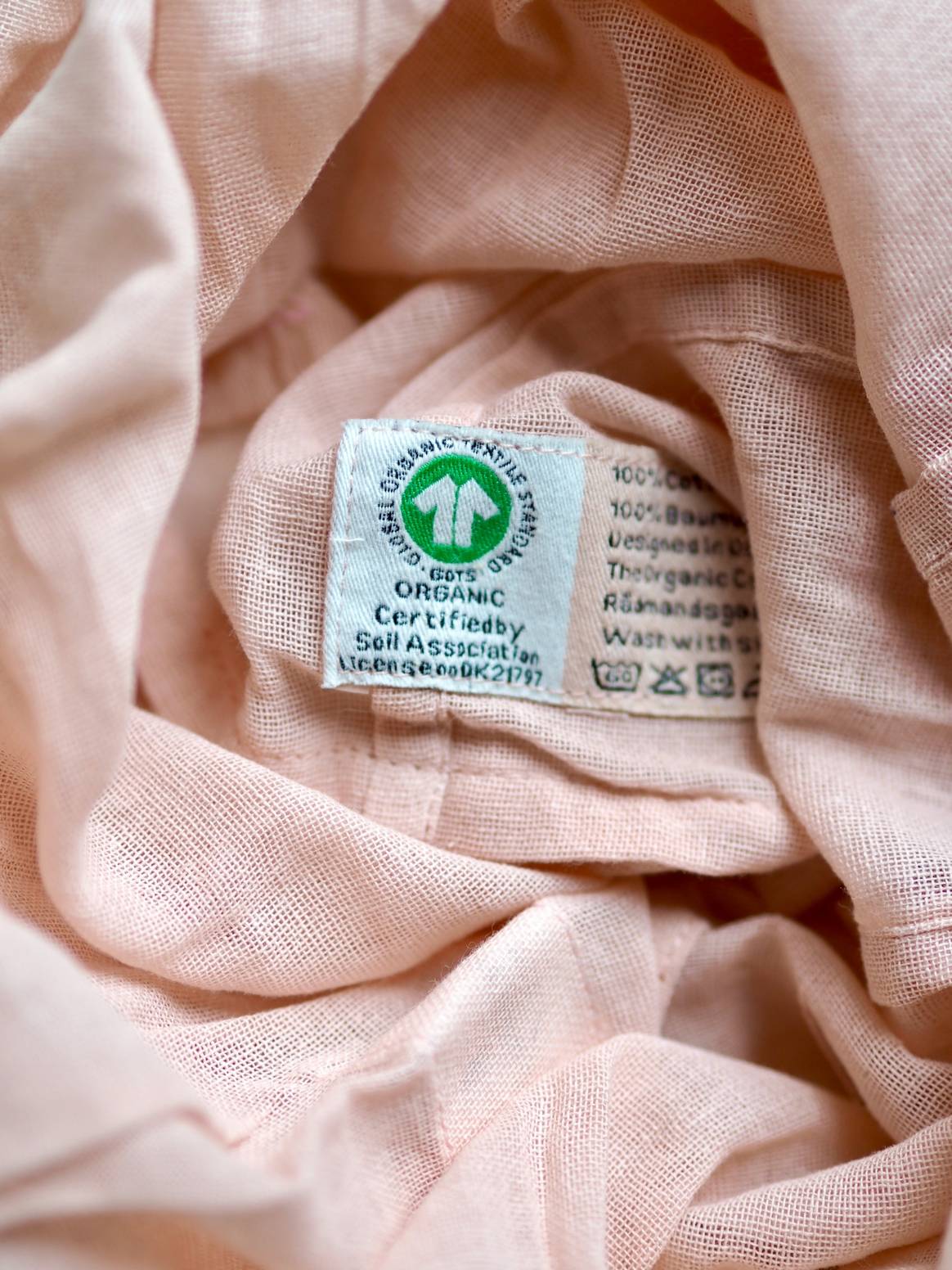 Mango partners with Circulose