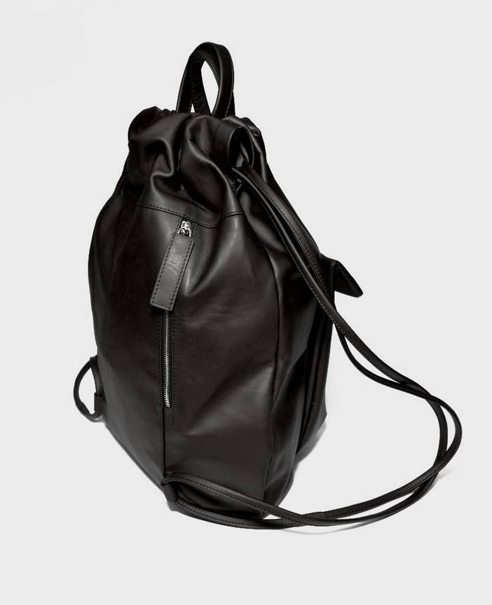 BACKBAG DARK | aaa/unbranded