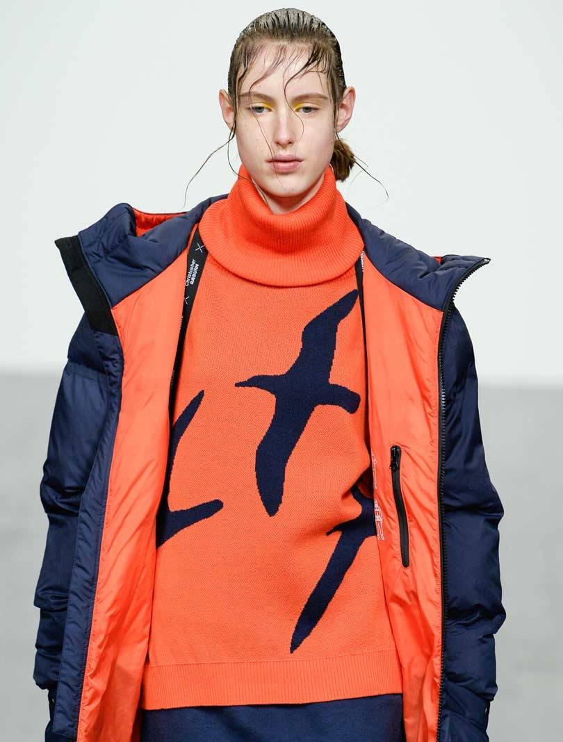 Jóvenes diseñadores y el naranja protagonizaron Semana Moda de Londres