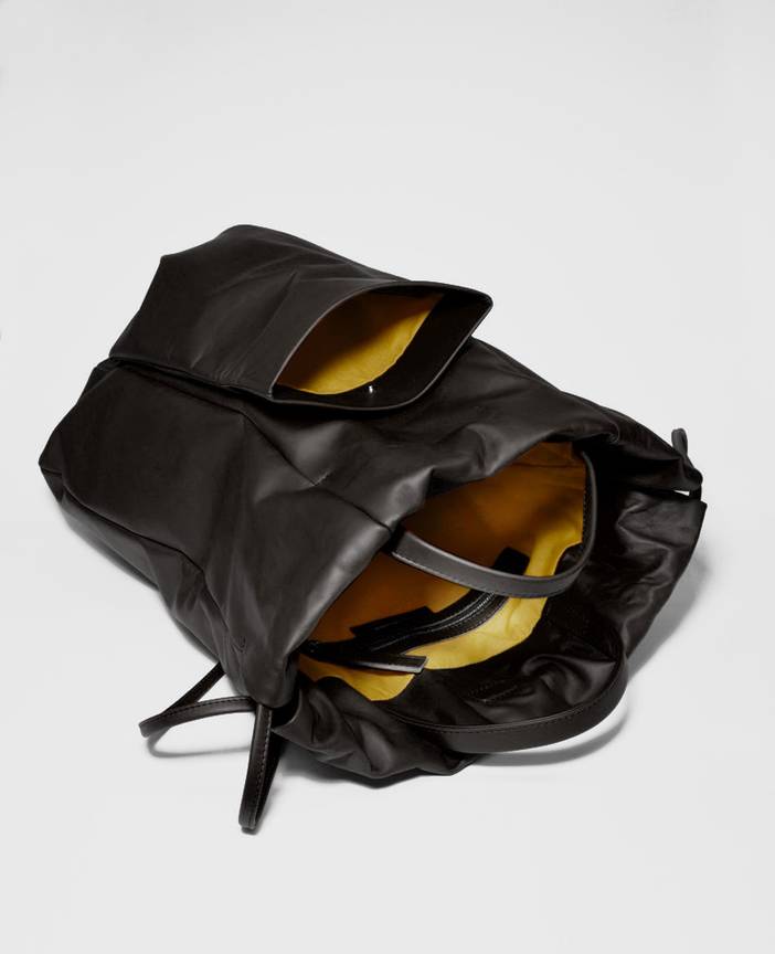 BACKBAG DARK | aaa/unbranded