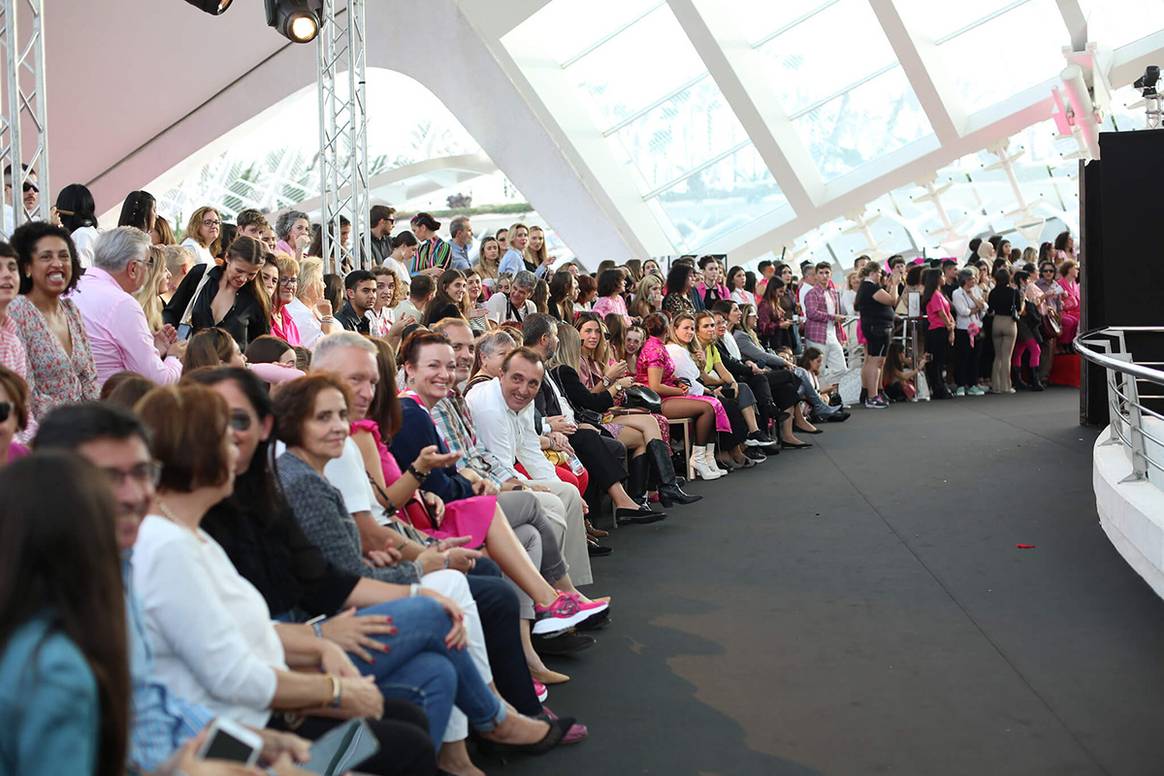 Interior del Hemisfèric de la Ciudad de las Artes y las Ciencias de Valencia durante la edición de 2022 del Clec Fashion Festival.