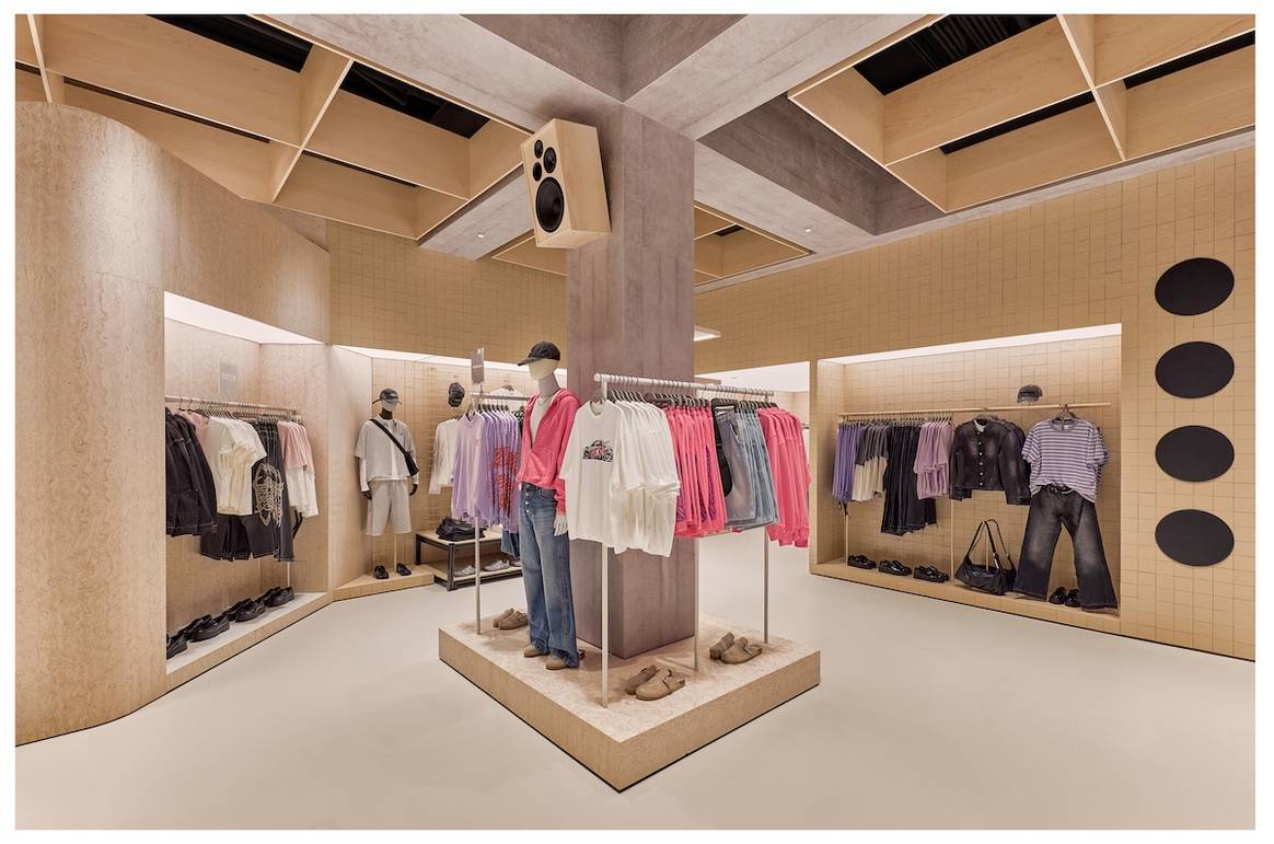 Tienda de Bershka en el centro comercial Aventura Mall de Miami, Florida (Estados Unidos).