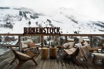 Birkenstock opent pop-upwinkel in Frans skioord Les Deux Alpes